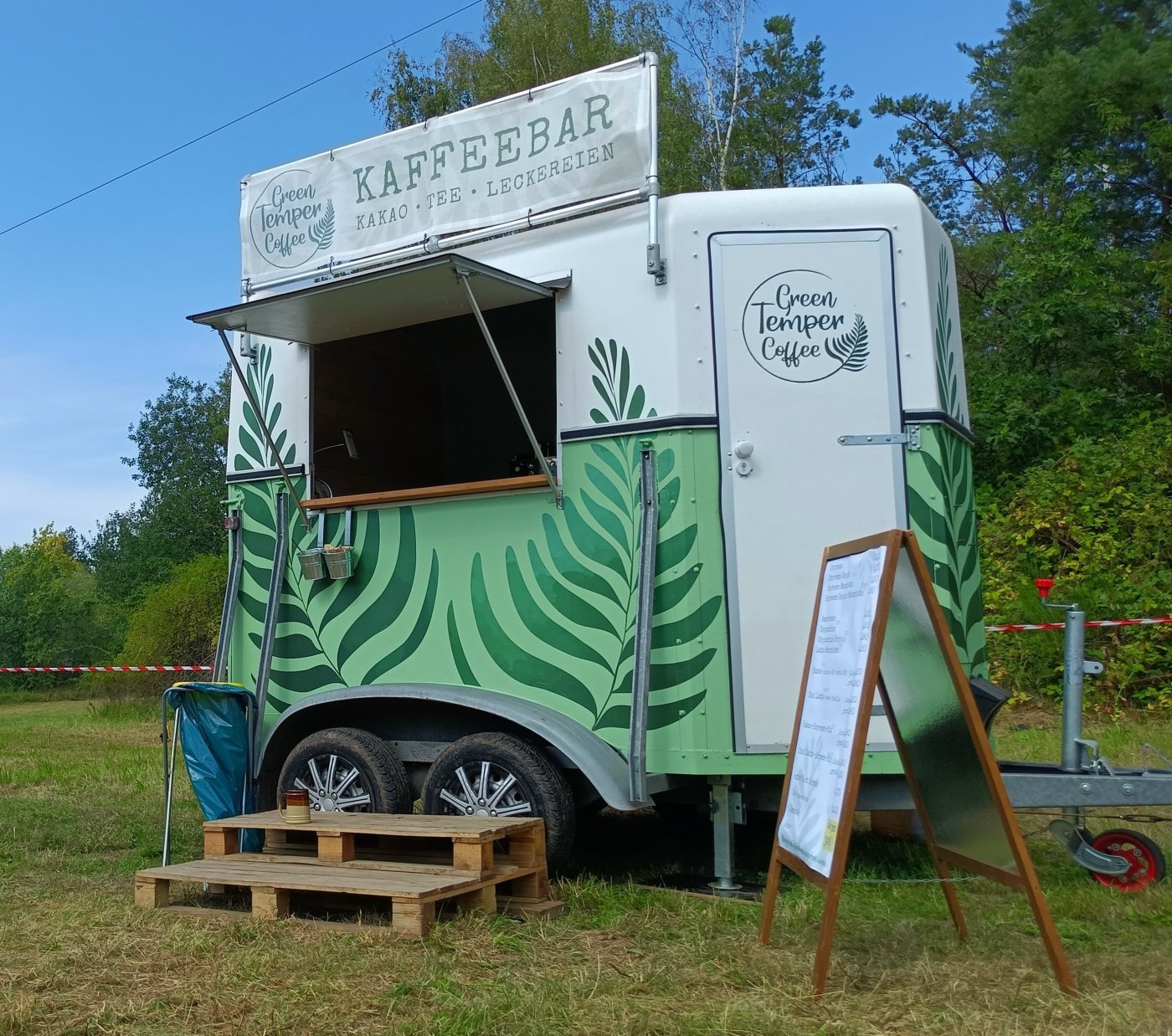 Kaffeebar Pferdetrailer
